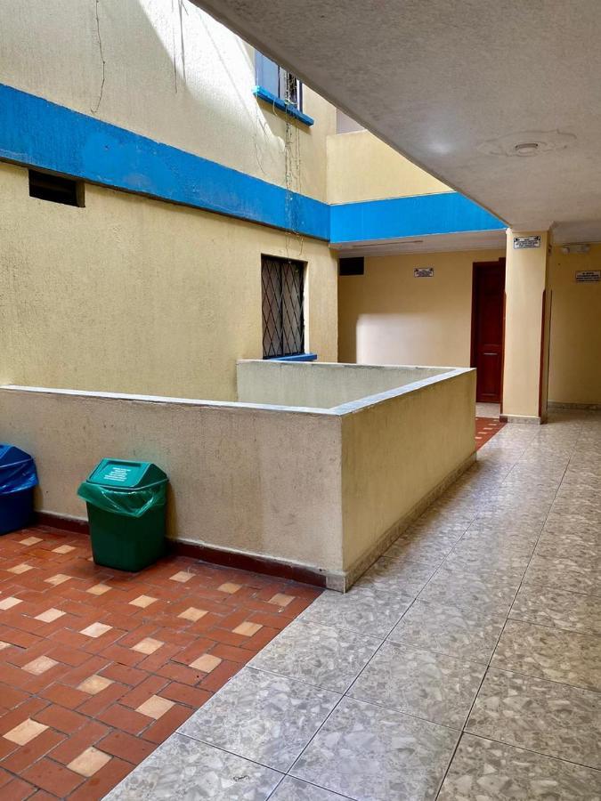 Hotel Mansion Real بوكارامانغا المظهر الخارجي الصورة