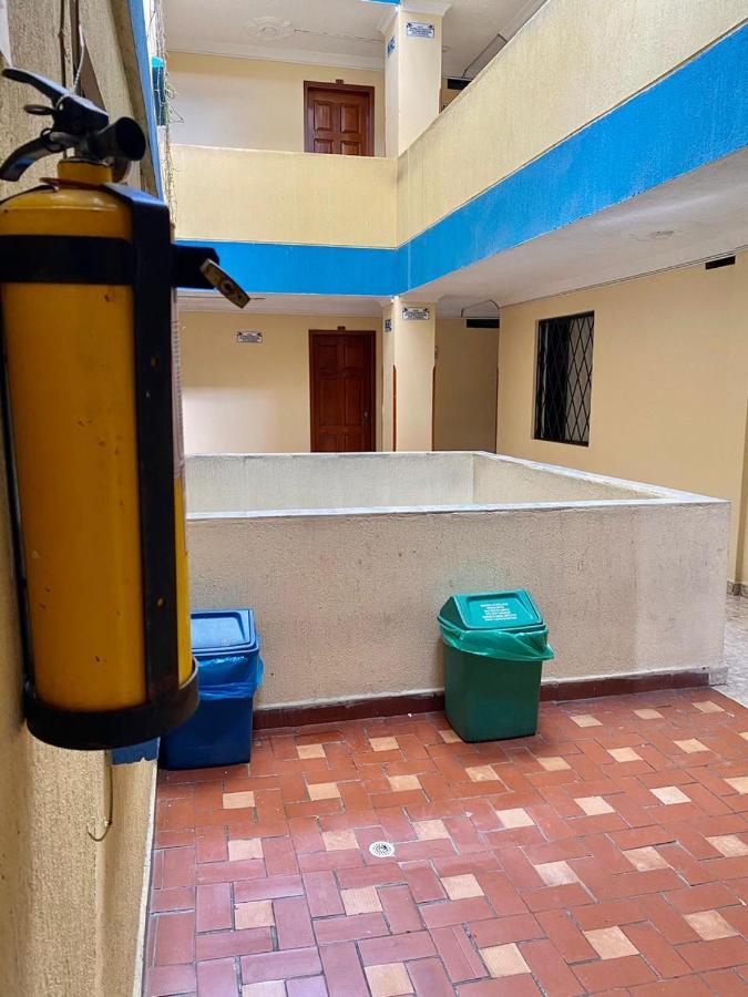 Hotel Mansion Real بوكارامانغا المظهر الخارجي الصورة