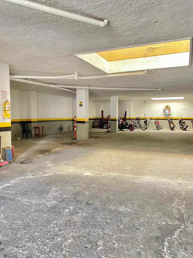 Hotel Mansion Real بوكارامانغا المظهر الخارجي الصورة